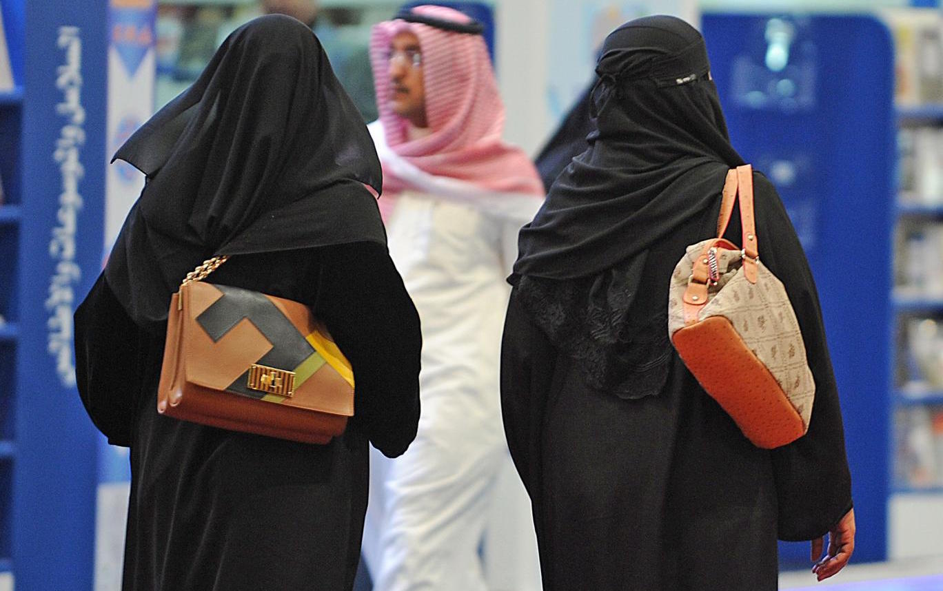 web-saudi-women-betty - Women Face Jail for Checking Husband's Phone in Saudi Arabia