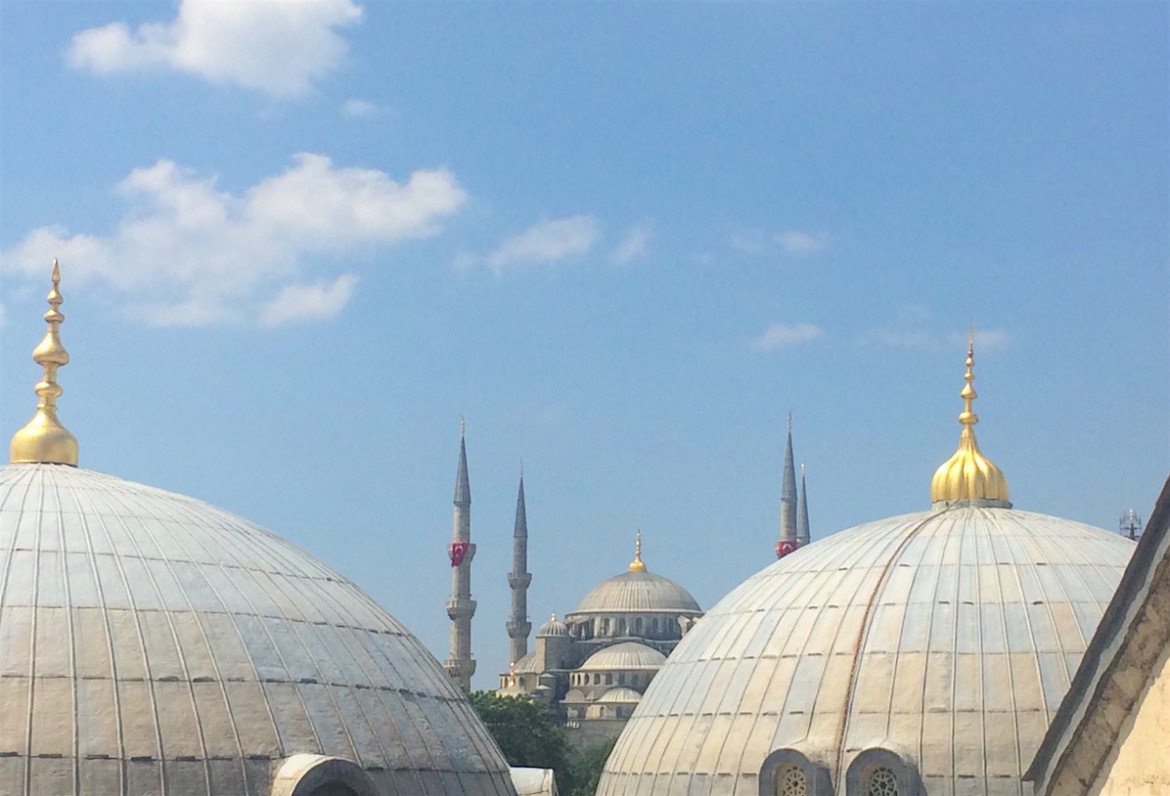 © Photo: MPC Journal/Hakim Khatib - mosque in Istanbul, Turkey.
