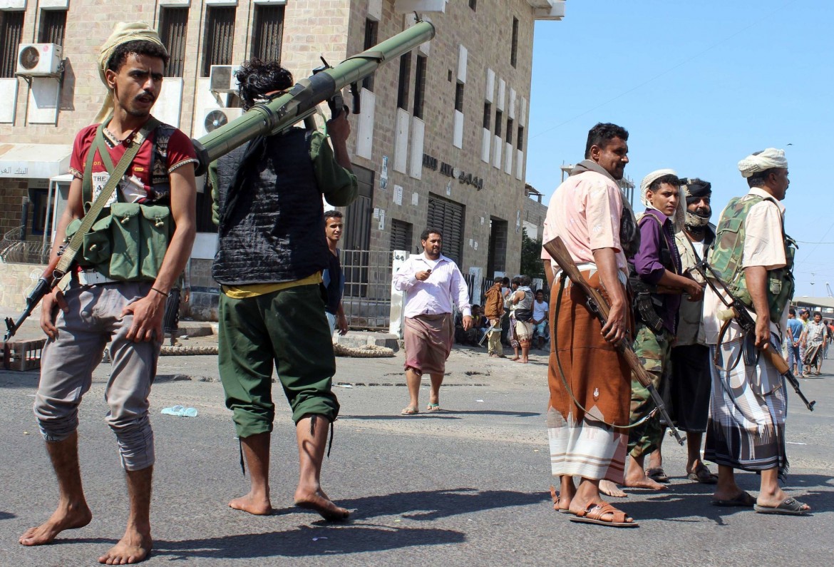 28YEMEN-superJumbo