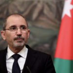 قال وزير الخارجية والمغتربين الأردني، أيمن الصفدي، في مؤتمر بروكسل الرابع الأخير حول دعم مستقبل سوريا والمنطقة، إنه تم إصدار أكثر من 190 ألف تصريح عمل للاجئين السوريين في الأردن.